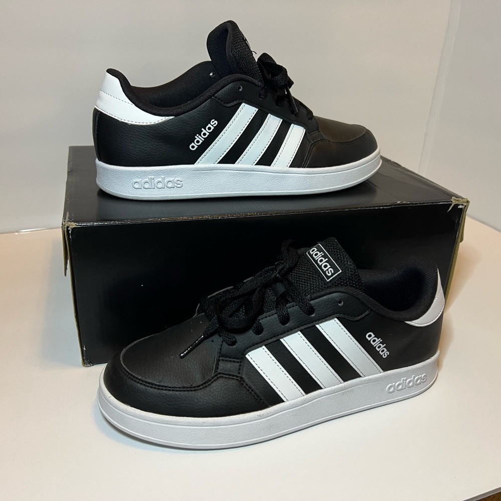 Adidas boys shoes
